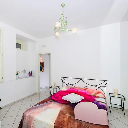 Сasa de vacaciones Laura Amazing Breakfast,private Outdoor Hot Tub, Experience *