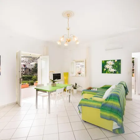 Holiday home Laura Amazing Breakfast,private Outdoor Hot Tub, Experience