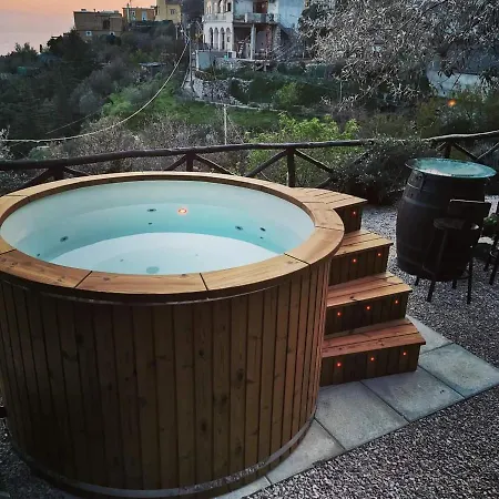 Сasa de vacaciones Laura Amazing Breakfast,private Outdoor Hot Tub, Experience