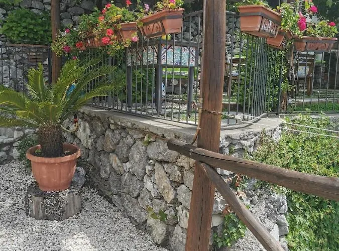 Laura Amazing Breakfast,private Outdoor Hot Tub, Experience 度假居 *